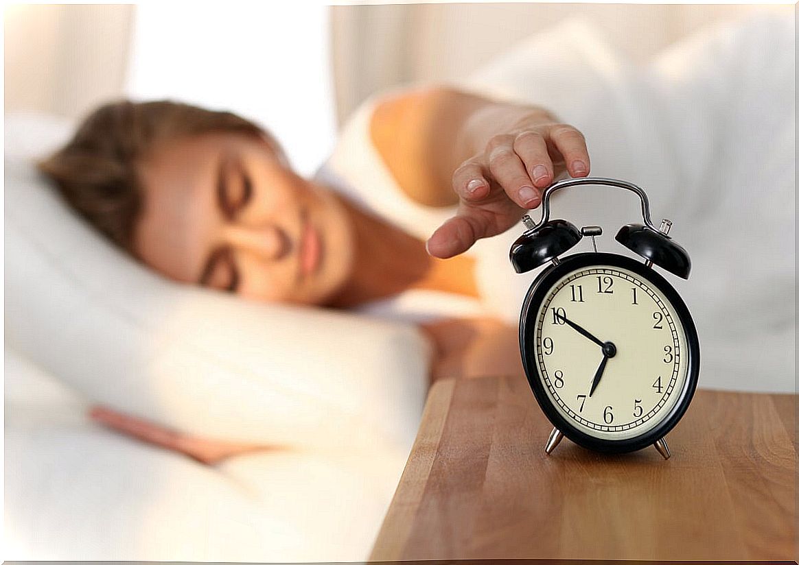 5 benefits of getting up early and how to get it