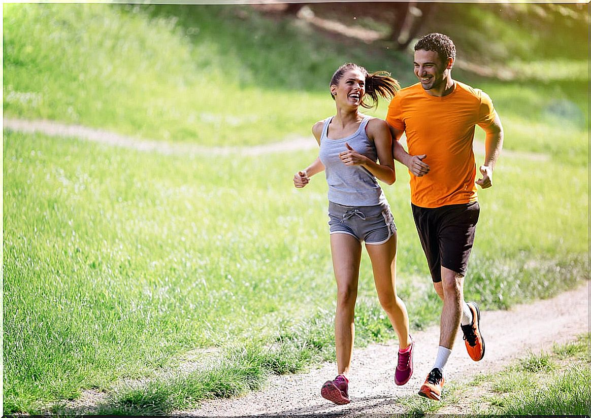 Friends running to beat the reactive brain